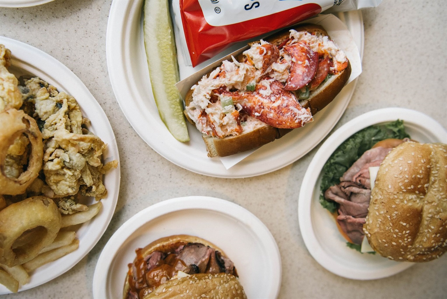 A Taste of New England in Naples: Kelly’s is the Perfect Lunch Spot