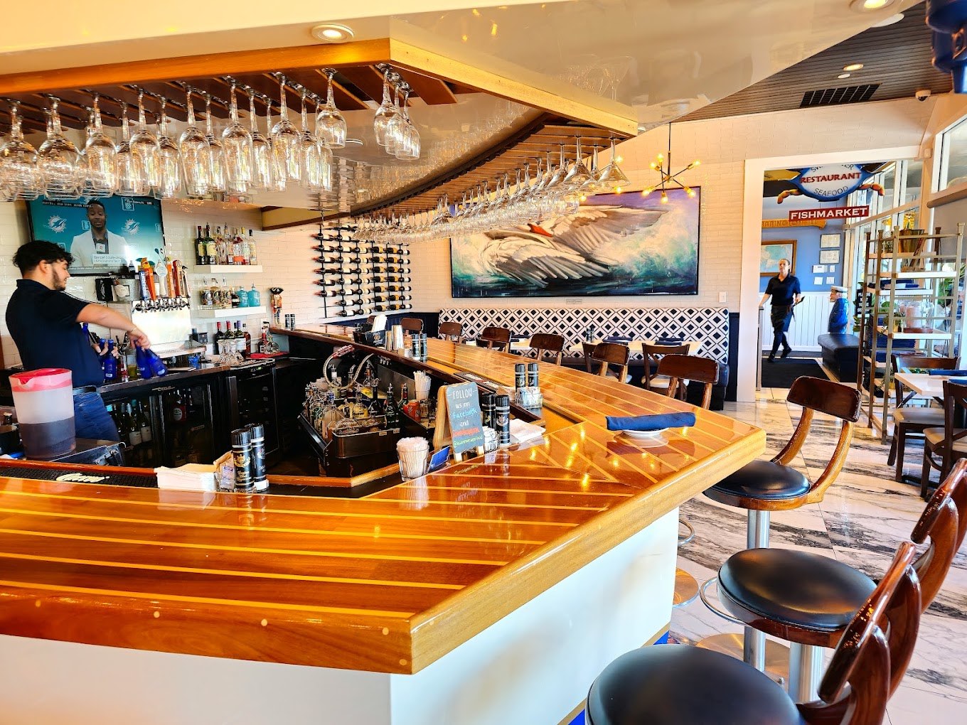 Swan River Seafood: A Naples Gem for Oysters and Fresh Seafood