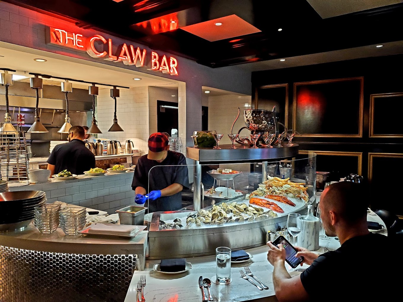 Top Happy Hours in Naples, Florida: Head to The Claw Bar for a Swanky Afternoon