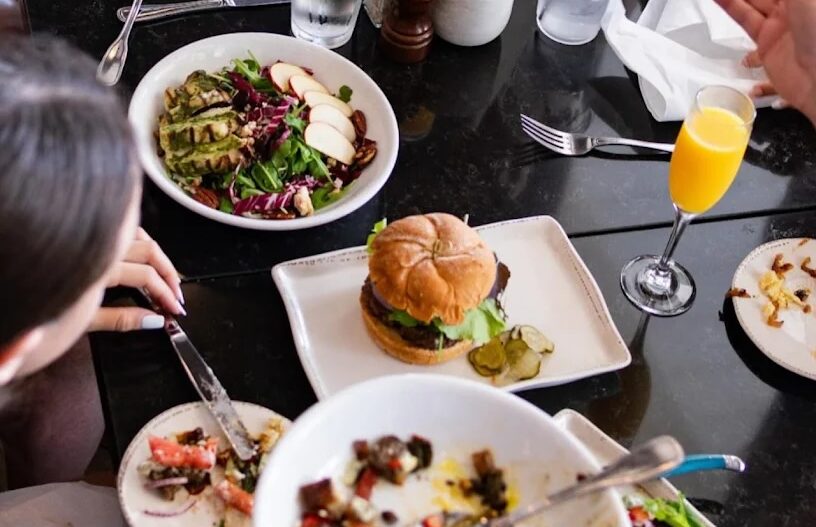 Best Restaurants for the Whole Family in Naples: The Local