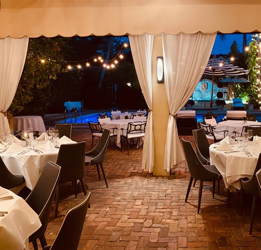 Naples’ Most Romantic Restaurants: Veranda E at Hotel Escalante