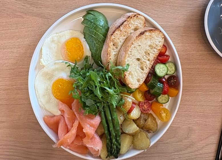 Naples’ Newest Pizza Picks + A Must-Try Coffee Spot + Boat Parade is Buzzing!