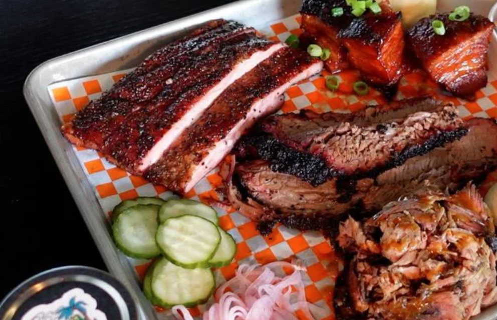 Where to Eat in Naples This Week: Fast Breakfast Stops + Ro & Co BBQ + Poll Results Inside